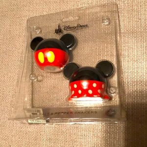 Authentic Disneyland Mickey Mouse Salt & Pepper Porcelain shakers